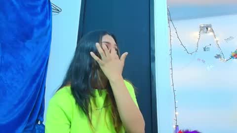 Snapshot of siara_bonny chatting on March 21, 8:34 pm Siara online show from March 21, 8:34 pm