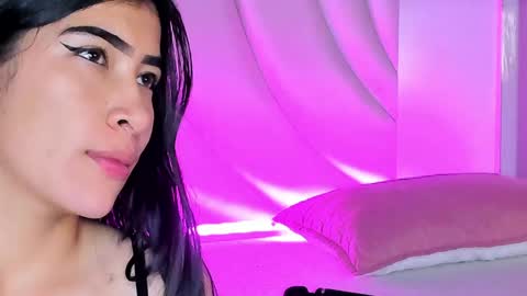 Siara and Zoe tattoo online show from May 16, 12:18 am