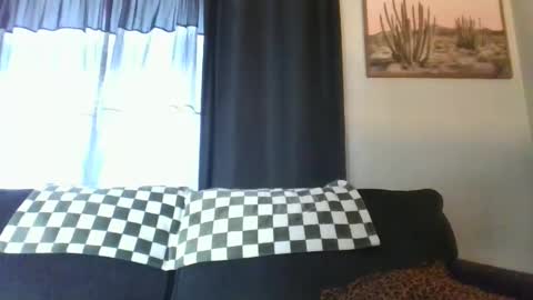 Mrs. St. Patrickk online show from December 1, 4:29 pm