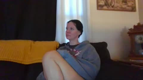 Snapshot of sidneyraee chatting on February 15, 5:20 pm Mrs. St. Patrickk online show from February 15, 5:20 pm