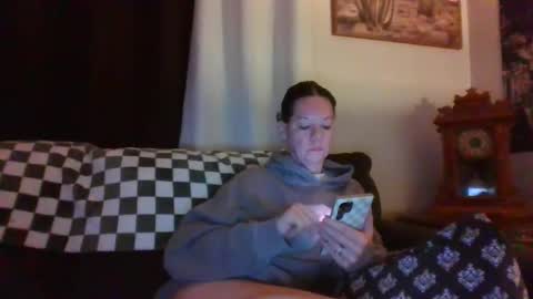 Snapshot of sidneyraee chatting on March 8, 2:04 am Mrs. St. Patrickk online show from March 8, 2:04 am