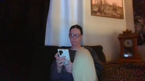 Snapshot of sidneyraee chatting on March 16, 12:42 pm Mrs. St. Patrickk online show from March 16, 12:42 pm