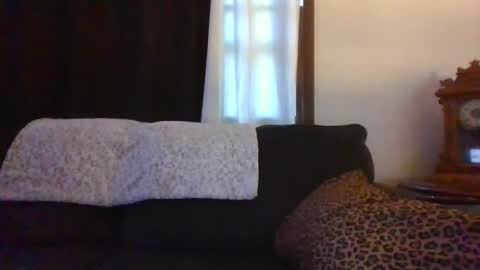 Snapshot of sidneyraee chatting on April 15, 4:14 pm Mrs. St. Patrickk online show from April 15, 4:14 pm