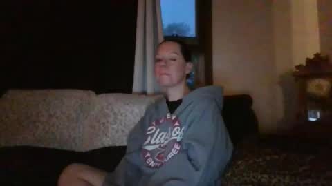 Snapshot of sidneyraee chatting on April 16, 12:55 am Mrs. St. Patrickk online show from April 16, 12:55 am