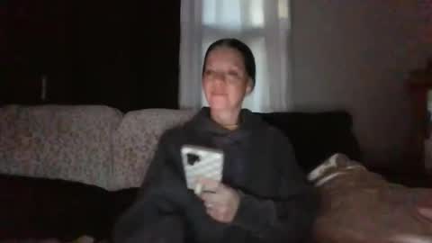 Snapshot of sidneyraee chatting on May 3, 12:16 am Mrs. St. Patrickk online show from May 3, 12:16 am