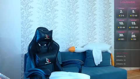 Snapshot of sidny_blush chatting on May 16, 6:43 am Sidny online show from May 16, 6:43 am