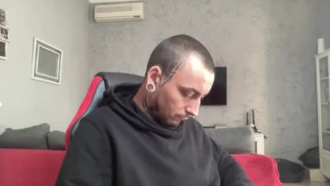 sidvicious23cm online show from March 3, 11:05 am