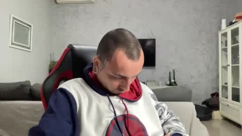 sidvicious23cm online show from March 21, 7:06 pm