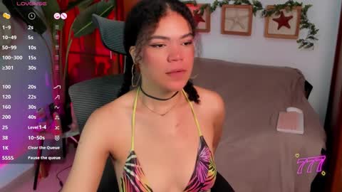 Vaiolet online show from March 21, 1:26 pm