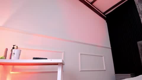 Siena Rosewood online show from February 6, 3:55 am