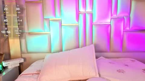 Sienna Desieree online show from February 2, 4:11 am