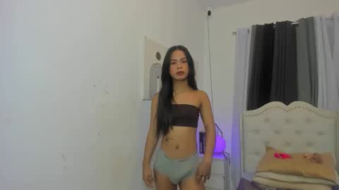 JiwelLyra online show from February 9, 10:14 pm