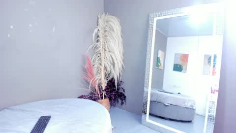 sienna_glow online show from March 25, 2:23 pm