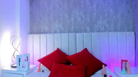 Camila Vargas online show from February 11, 12:05 pm