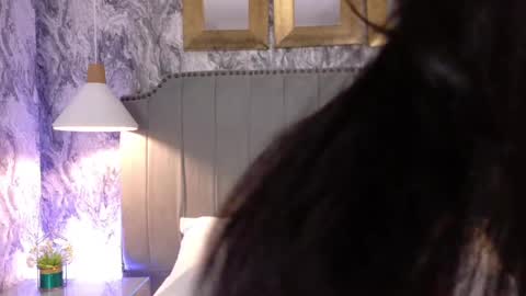 Camila Vargas online show from October 8, 12:25 pm