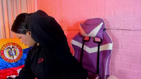 sienna_lux01 online show from June 18, 2:34 am