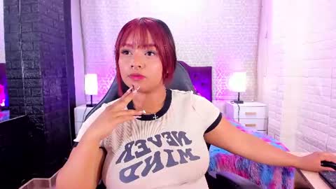 sienna_lux01 online show from July 7, 2:14 am
