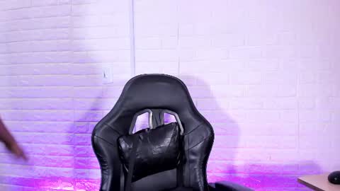 sienna_lux01 online show from July 16, 3:23 am