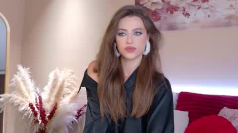 sienna_voss online show from July 3, 8:59 pm
