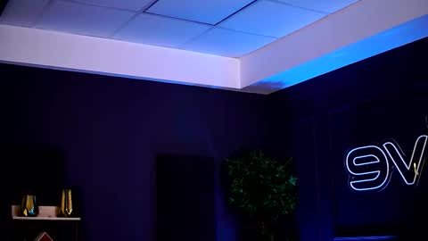 Sienna online show from October 16, 9:32 am