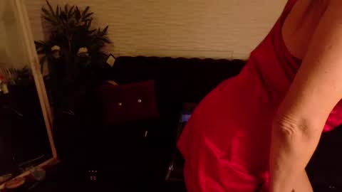 siennashinee online show from July 31, 4:39 pm