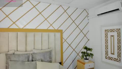    online show from February 1, 11:03 pm