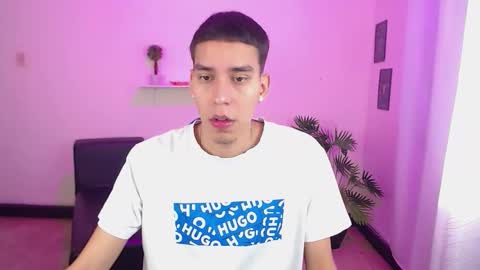 SImon online show from February 9, 1:59 pm