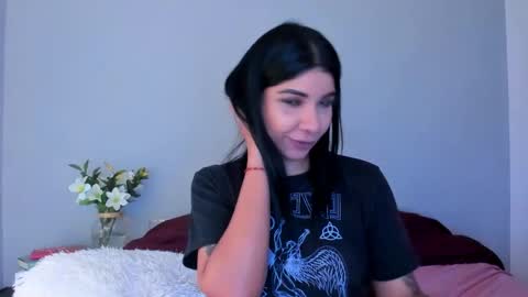 siirena online show from November 29, 4:43 pm