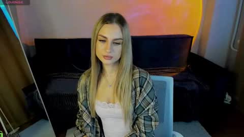 Snapshot of silen_tori chatting on February 14, 1:46 am Silen online show from February 14, 1:46 am