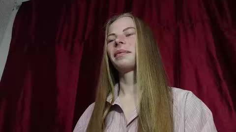 Snapshot of silentpassion567 chatting on March 20, 8:57 pm JULIANA online show from March 20, 8:57 pm