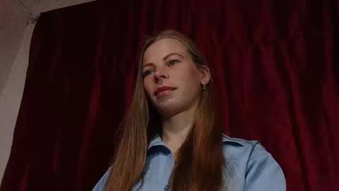 Snapshot of silentpassion567 chatting on March 21, 8:23 pm JULIANA online show from March 21, 8:23 pm