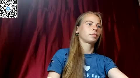 JULIANA online show from May 22, 8:25 pm