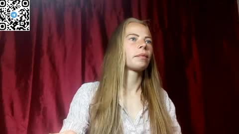 JULIANA online show from May 26, 8:38 pm