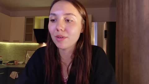 You fav Miss Si online show from October 7, 3:20 pm