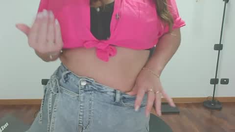 Snapshot of silk_and_dreams_24 chatting on July 28, 12:40 am Cindy online show from July 28, 12:40 am