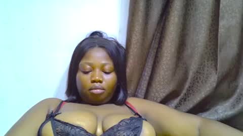 Snapshot of silky_caramel chatting on September 11, 12:16 pm Caramel online show from September 11, 12:16 pm