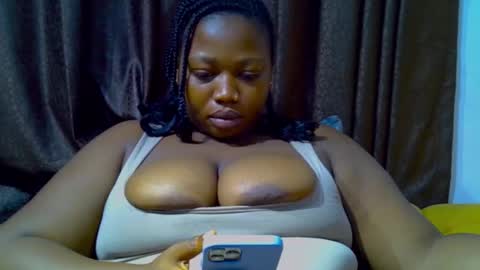 Snapshot of silky_caramel chatting on September 26, 9:46 am Caramel online show from September 26, 9:46 am