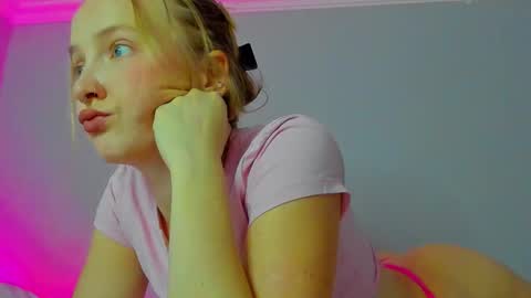 Mila online show from September 22, 9:11 am