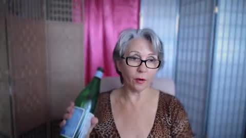 Snapshot of silky_petra2 chatting on October 25, 9:09 pm petra daniels online show from October 25, 9:09 pm