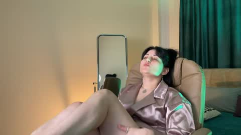 Julia online show from June 5, 7:14 am