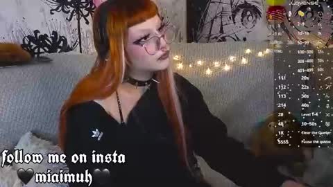 Snapshot of silly_soul chatting on June 25, 10:14 pm Mia online show from June 25, 10:14 pm