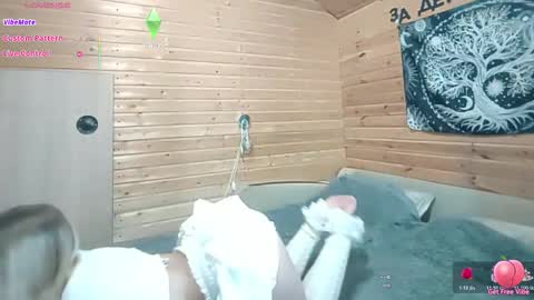 Snapshot of silvadevil chatting on December 4, 10:13 am Kate online show from December 4, 10:13 am