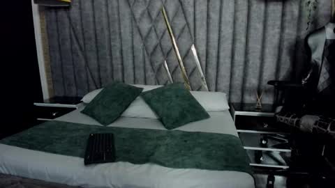 Snapshot of silvanaafox chatting on March 19, 7:51 pm Silvana online show from March 19, 7:51 pm