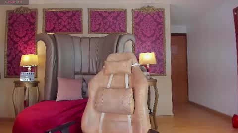  SilvanaBombshel  online show from June 12, 12:26 pm