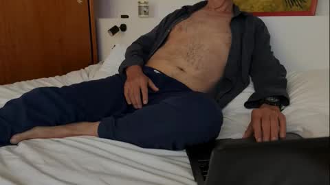 Sir Stephen online show from December 15, 8:29 am