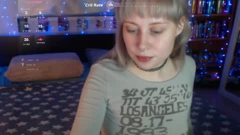 Snapshot of silvercherub chatting on March 20, 8:35 pm silvercherub online show from March 20, 8:35 pm