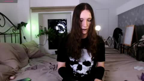 Snapshot of silvermuse chatting on March 8, 2:04 am silvermuse online show from March 8, 2:04 am