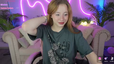  Kristina Kris  online show from December 8, 6:17 pm