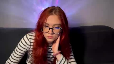 Snapshot of silvia998 chatting on April 19, 9:50 pm silvia998 online show from April 19, 9:50 pm