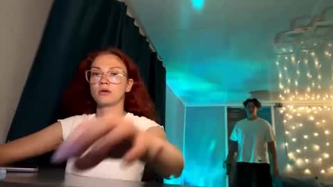 Snapshot of silvia998 chatting on June 10, 8:19 pm silvia998 online show from June 10, 8:19 pm